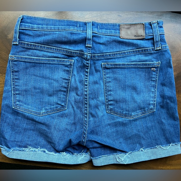 Madewell 10" Skinny High Riser Denim Shorts Button Front - Picture 8 of 13